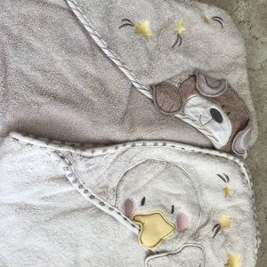 2 Baby Hooded Towels